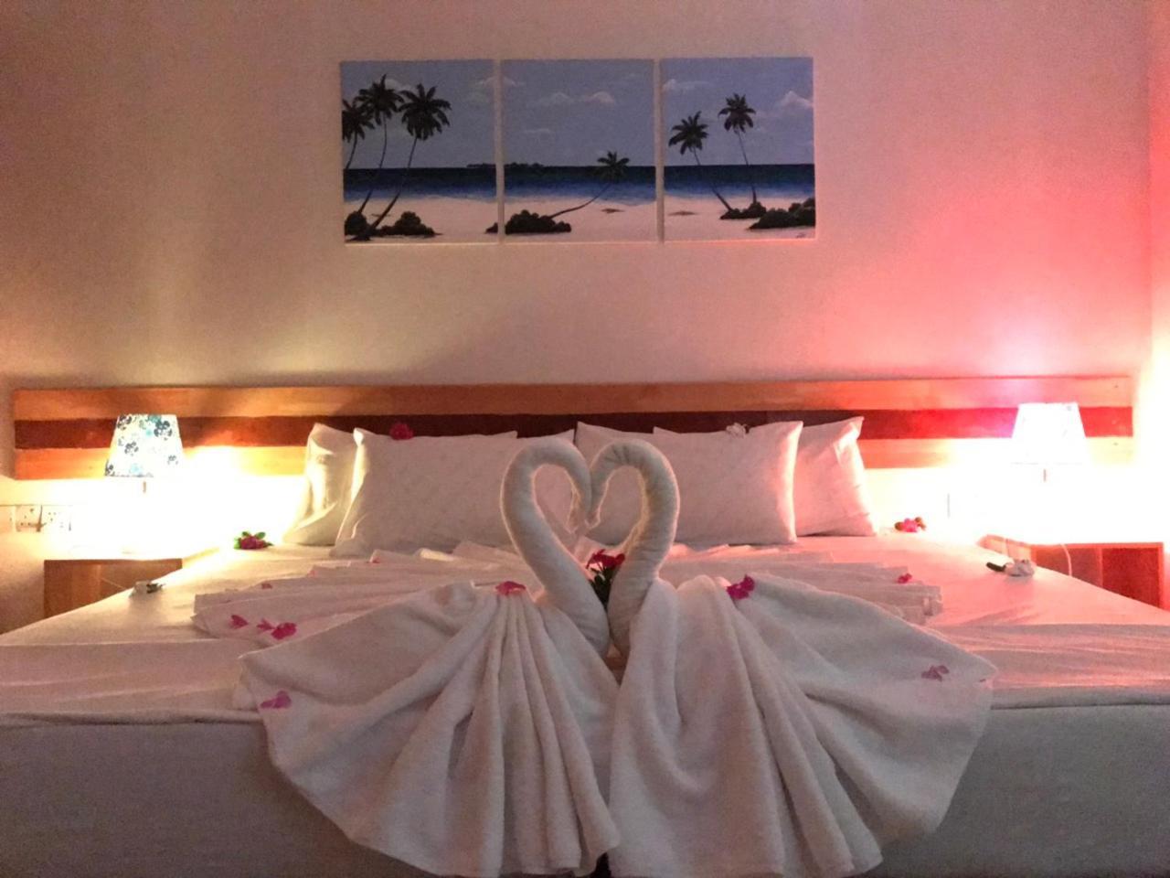 Hotel Crystal Dhiffushi Exterior foto